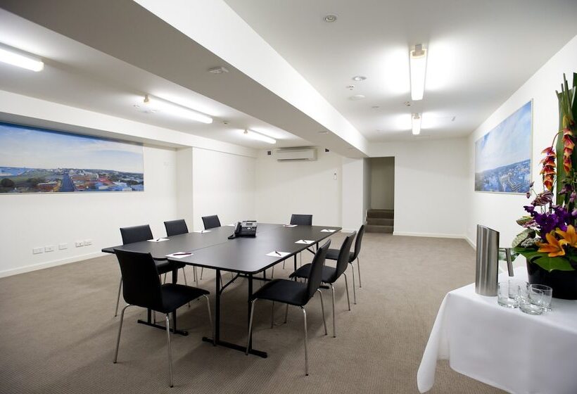 Newcastle Central Plaza Apartment Hotel Official