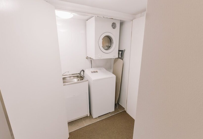 Newcastle Central Plaza Apartment Hotel Official