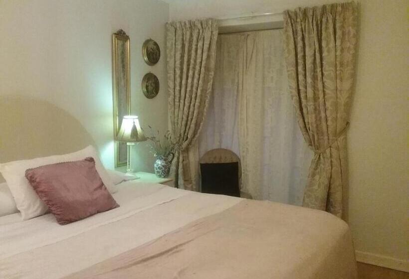 Пансион Ashleigh Guest House