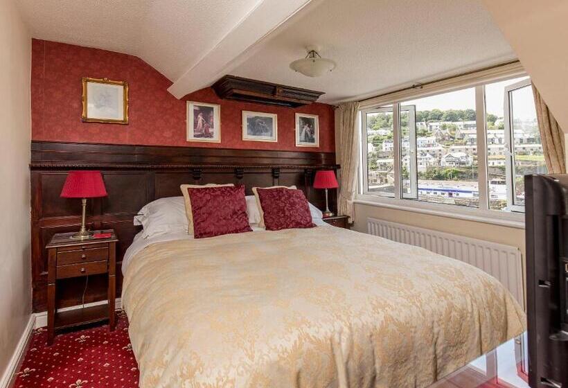 פנסיון Dolphin Guest House