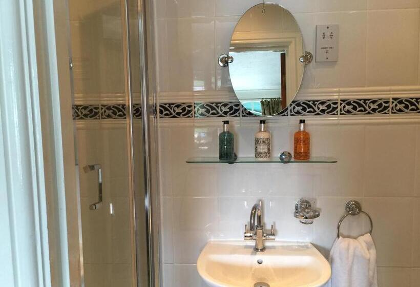 بنسيون Dolphin Guest House