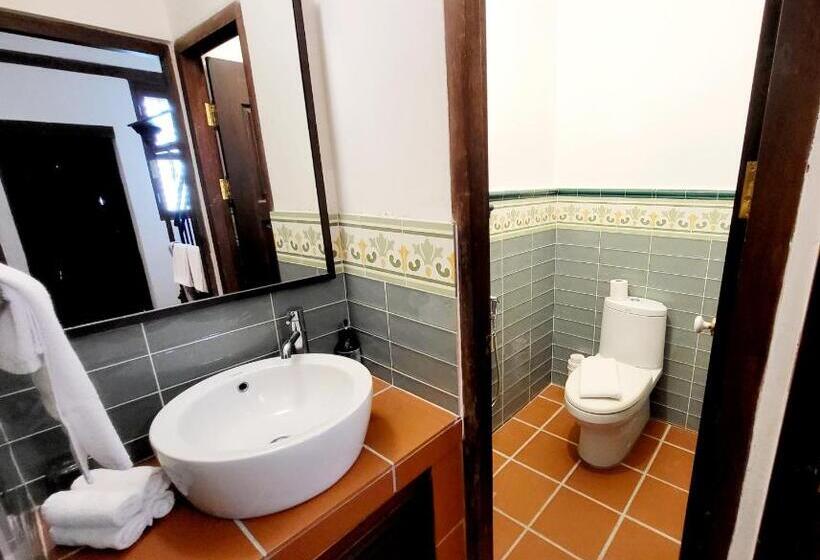 بنسيون East Indies Mansion