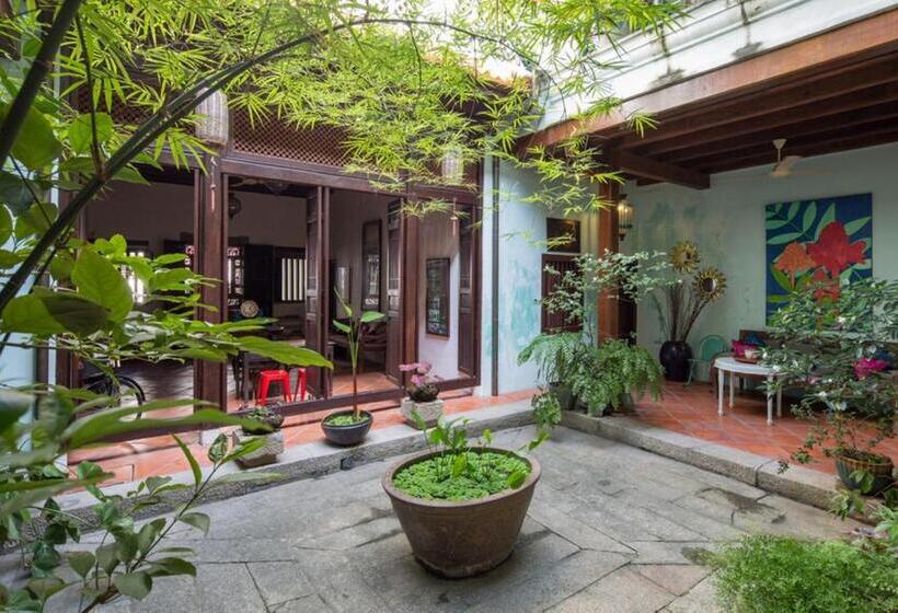 بنسيون East Indies Mansion