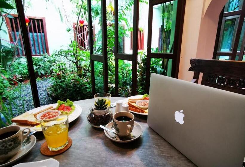 بنسيون East Indies Mansion