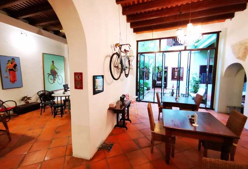 بنسيون East Indies Mansion