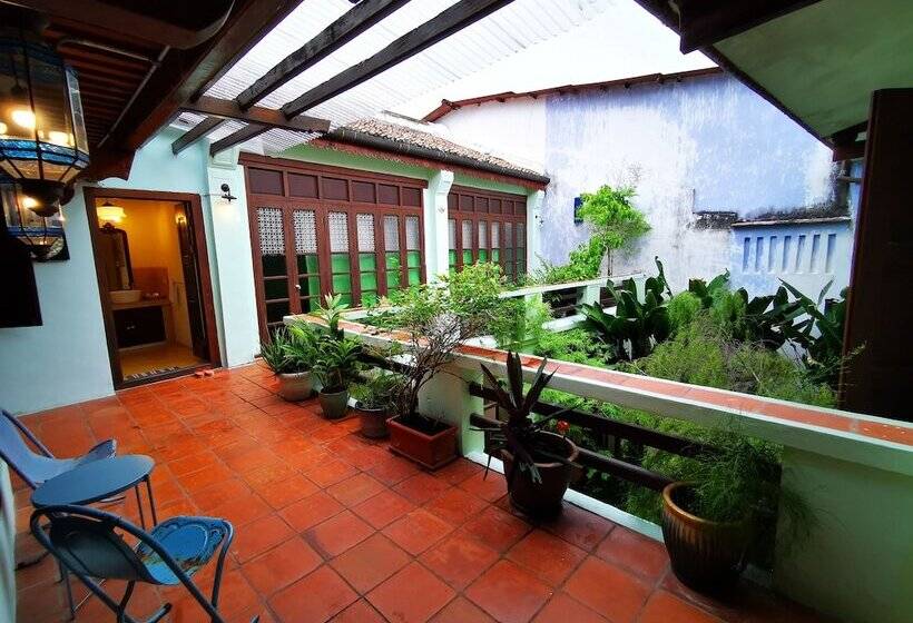 بنسيون East Indies Mansion