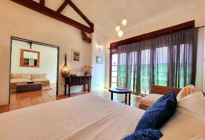 بنسيون East Indies Mansion