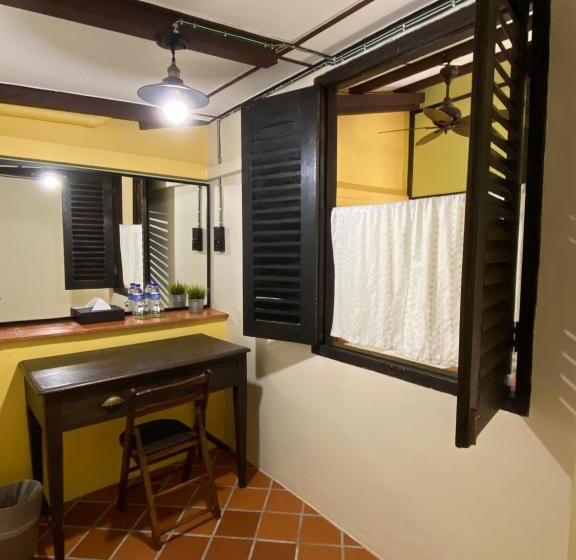 פנסיון Kelantan House