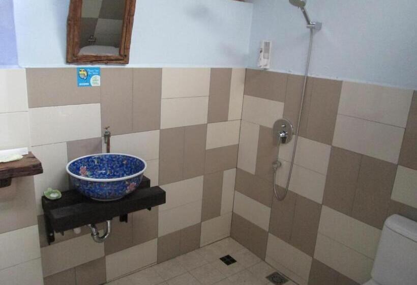 פנסיון Kelantan House