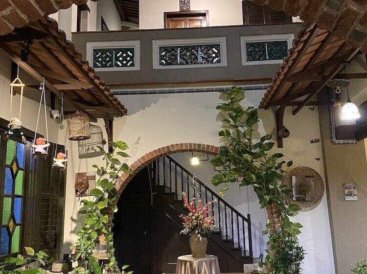 פנסיון Kelantan House