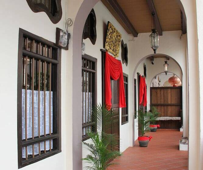 פנסיון Kelantan House