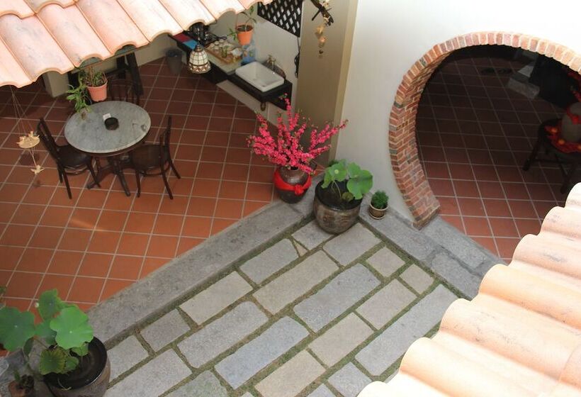 פנסיון Kelantan House