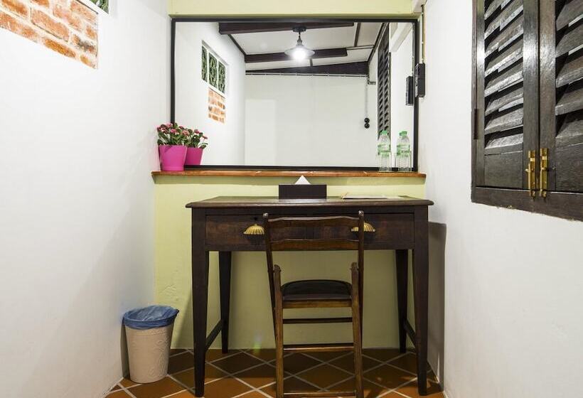 פנסיון Kelantan House