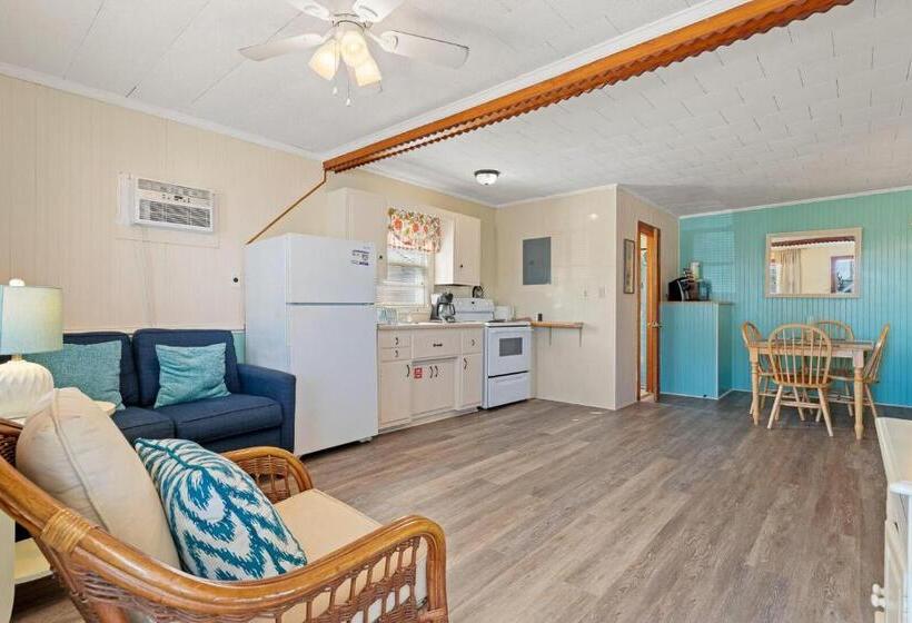 بنسيون Oceanside Court By Kees Vacations