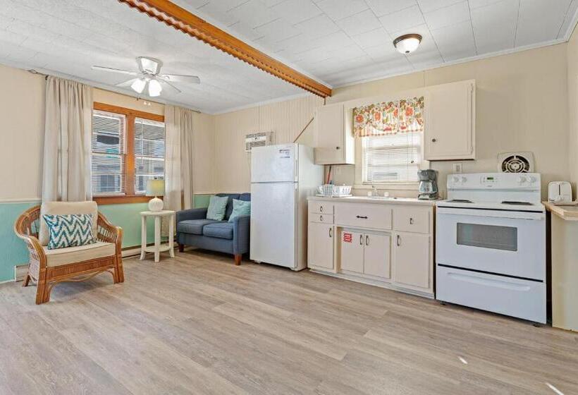 بنسيون Oceanside Court By Kees Vacations