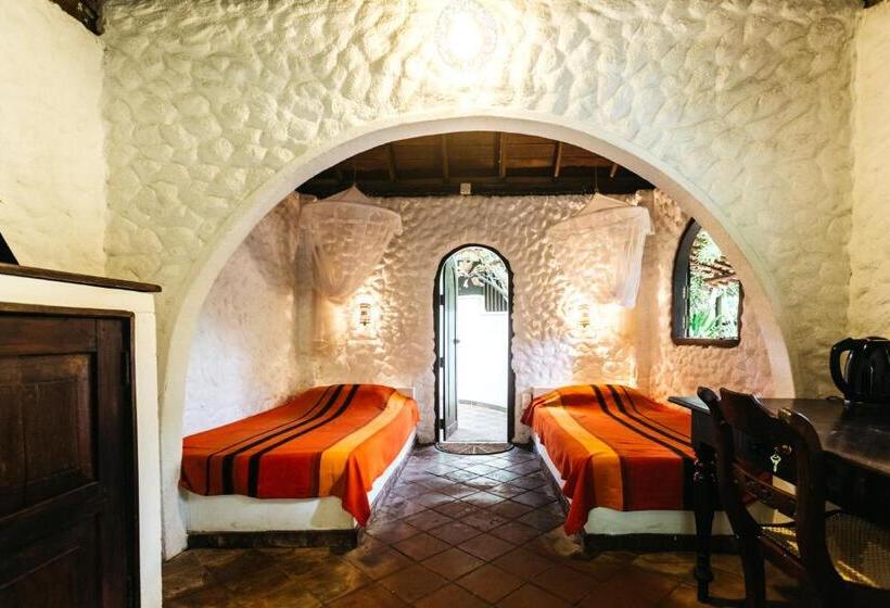 بنسيون Secret Garden Villa   Unawatuna