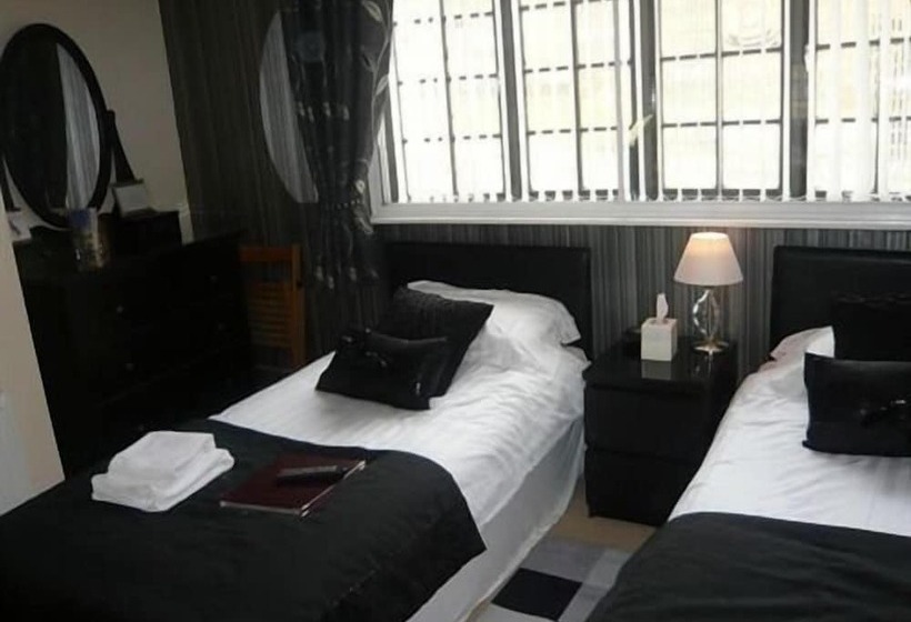 بنسيون The Georgian Guesthouse