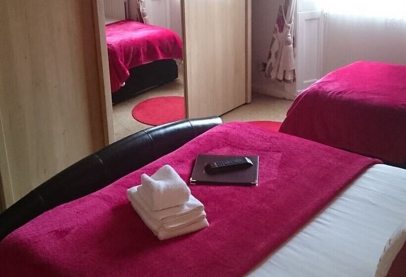 بنسيون The Georgian Guesthouse