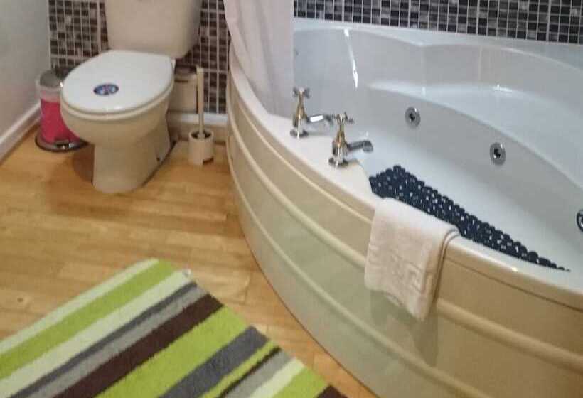 بنسيون The Georgian Guesthouse