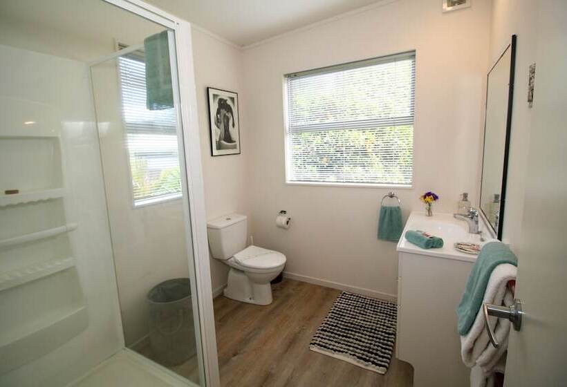 פנסיון Waimarie Villa