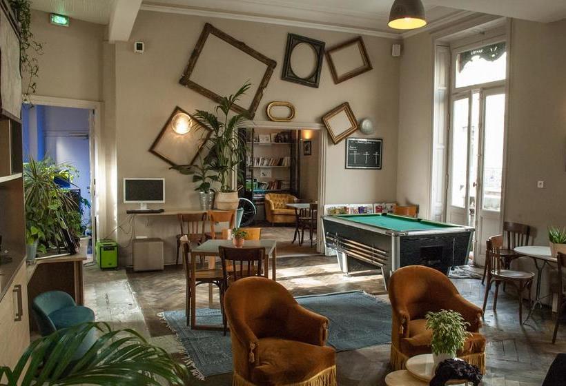 هاستل Ho36 Avignon