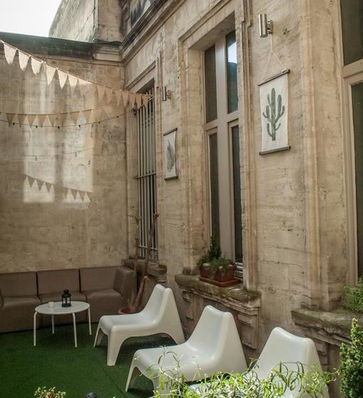 هاستل Ho36 Avignon