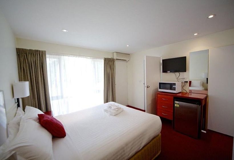 Sanctuary House Resort Motel