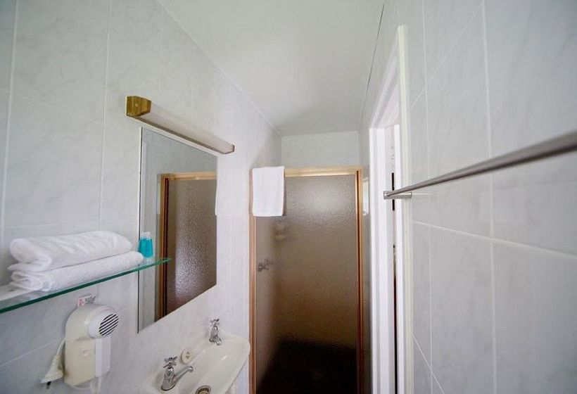 Sanctuary House Resort Motel