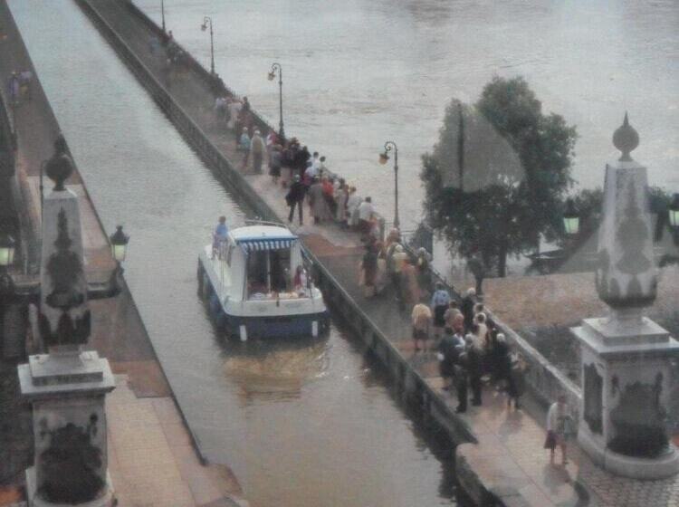 Brit Hotel Confort Gien