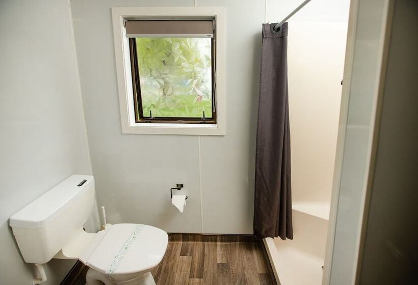 酒店 Tāhuna Beach Holiday Park