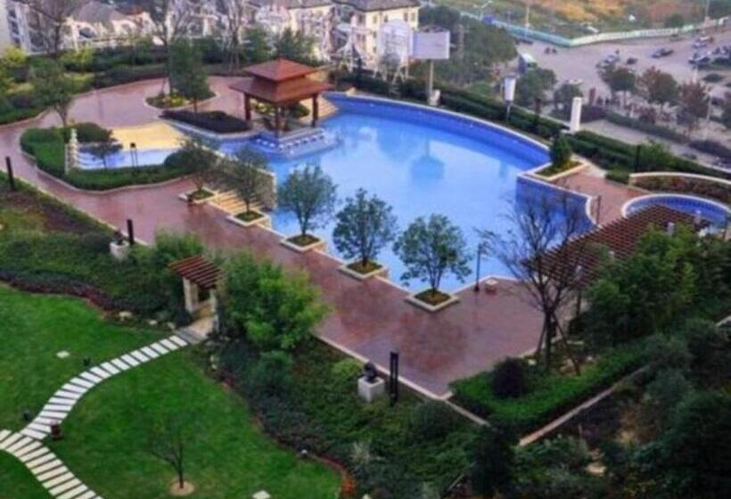 Xiangsheng Century Hotel Zhuji