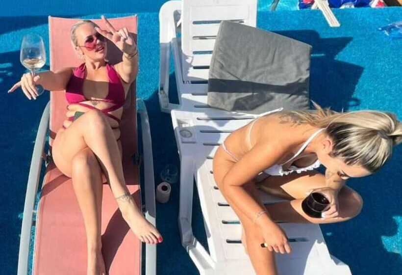 הוסטל Dog And Castle