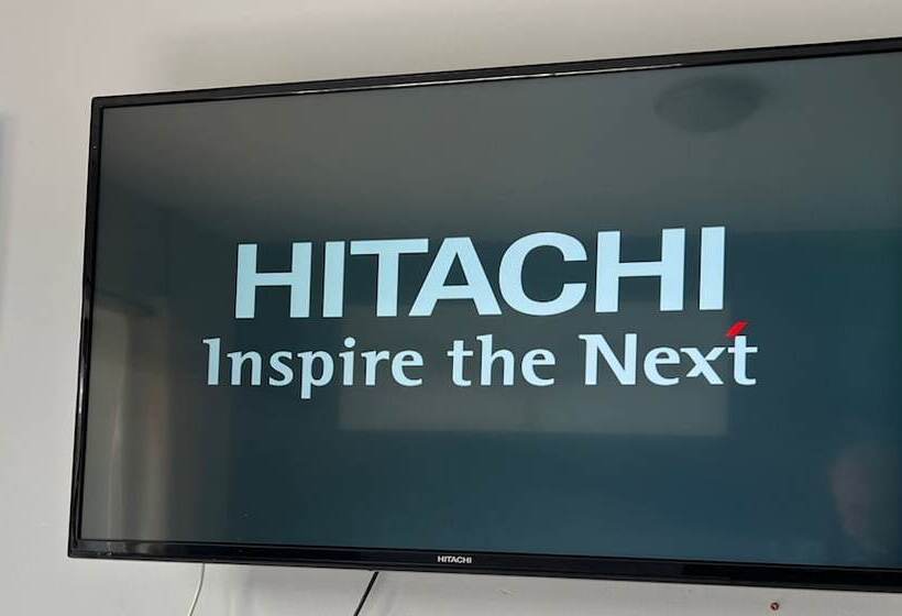 הוסטל Dog And Castle