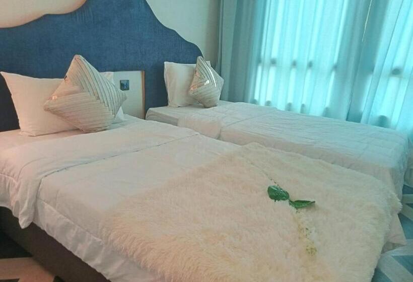 Espana Condo Hotel Resort Pattaya