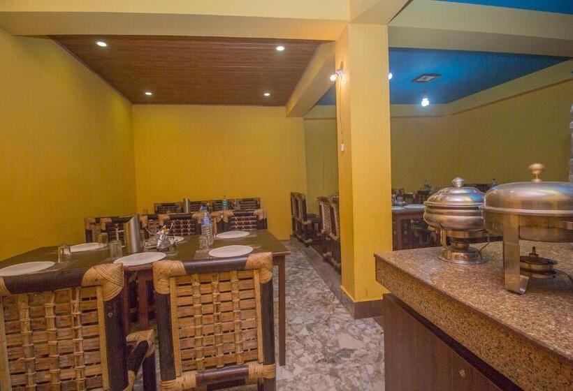 Collection O Hotel Oak Ridge