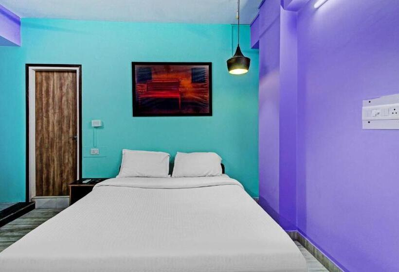 Hotel Collection O Gariahat Inn Near 2nd Floor Kfc Building, Gariahat