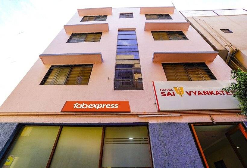 בית מלון כפרי Fabexpress Sai Vyankatesh