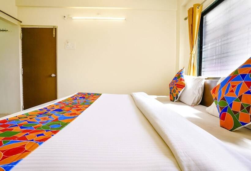 ホテル Fabexpress Sai Vyankatesh