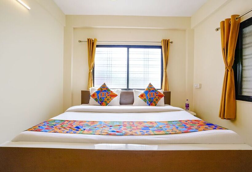 ホテル Fabexpress Sai Vyankatesh