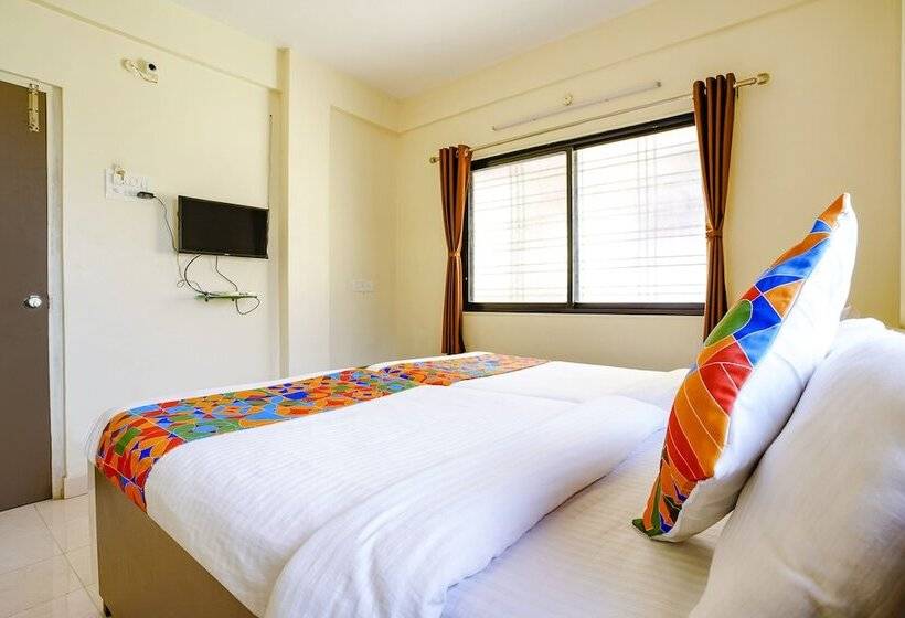 ホテル Fabexpress Sai Vyankatesh