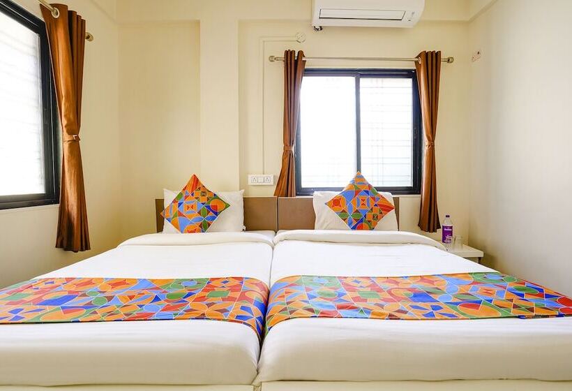 ホテル Fabexpress Sai Vyankatesh