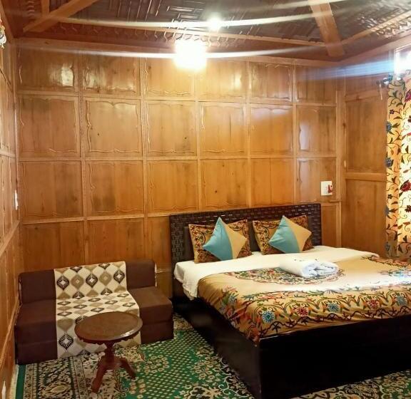 호텔 Kashmir Heaven