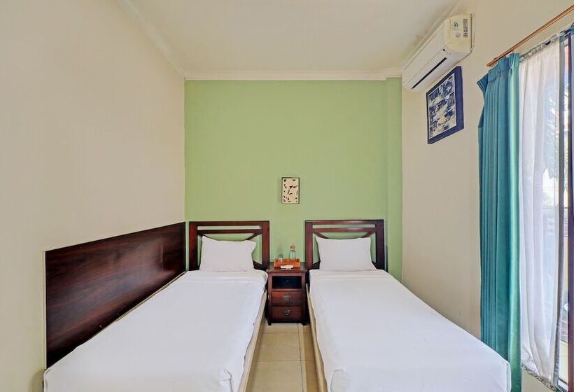 בית מלון כפרי Oyo 92439  Tower Klungkung