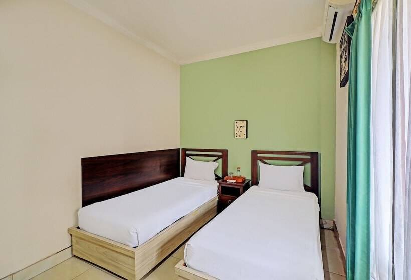 בית מלון כפרי Oyo 92439  Tower Klungkung