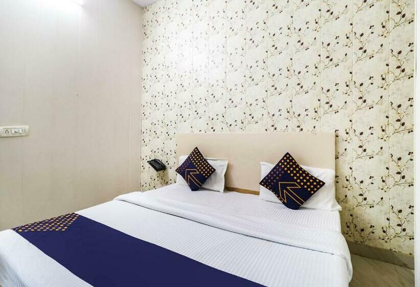 酒店 Oyo Flagship 81117  Saffron