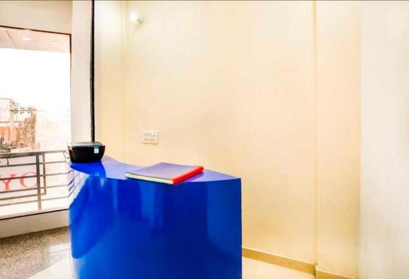 בית מלון כפרי Oyo Flagship 81126  Lime Tree Residency