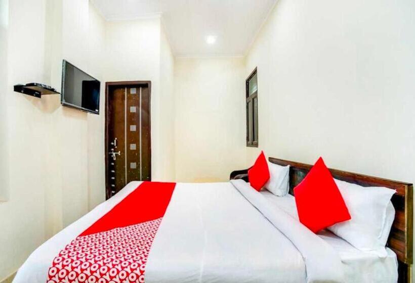 בית מלון כפרי Oyo Flagship 81126  Lime Tree Residency