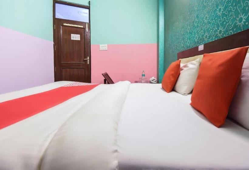 Отель Oyo Flagship 81132 Vansh Residency