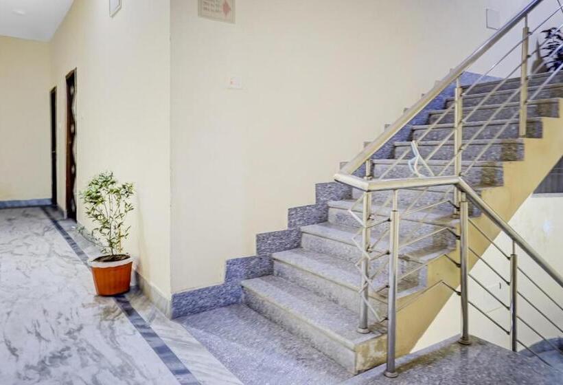 호텔 Oyo Home  Shankar