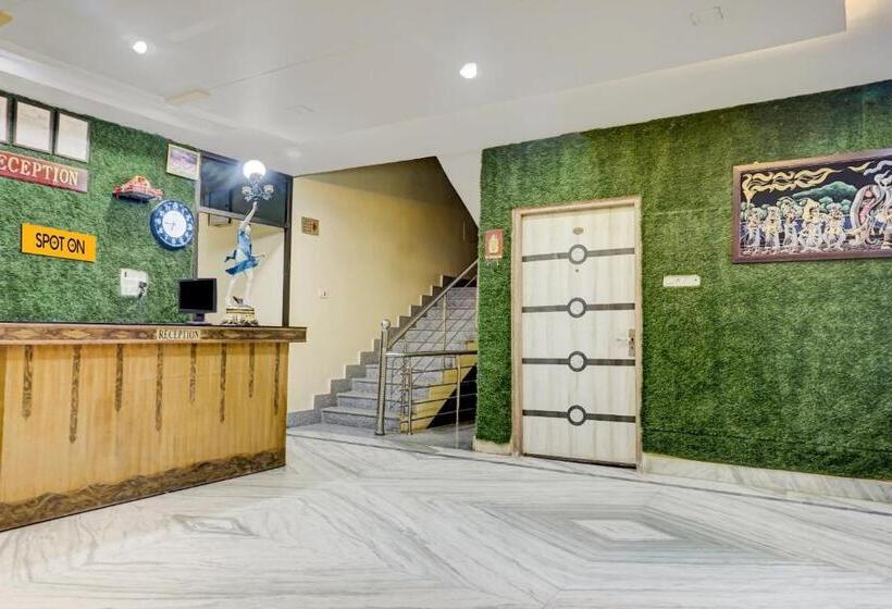 호텔 Oyo Home  Shankar